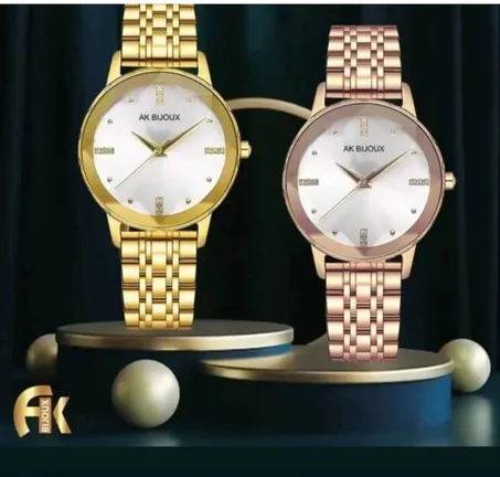 ساعات  نسائية