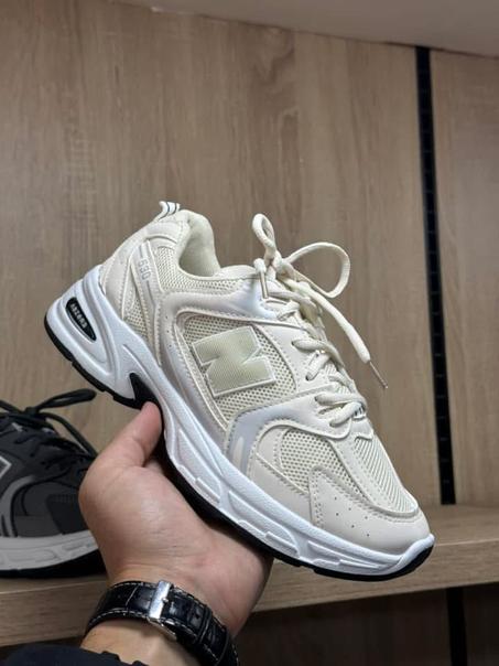 حذااء عصري New Balance 530