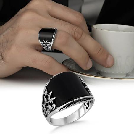 خاتم رجالي بفص عقيق أسود فاخر – تصميم أنيق
