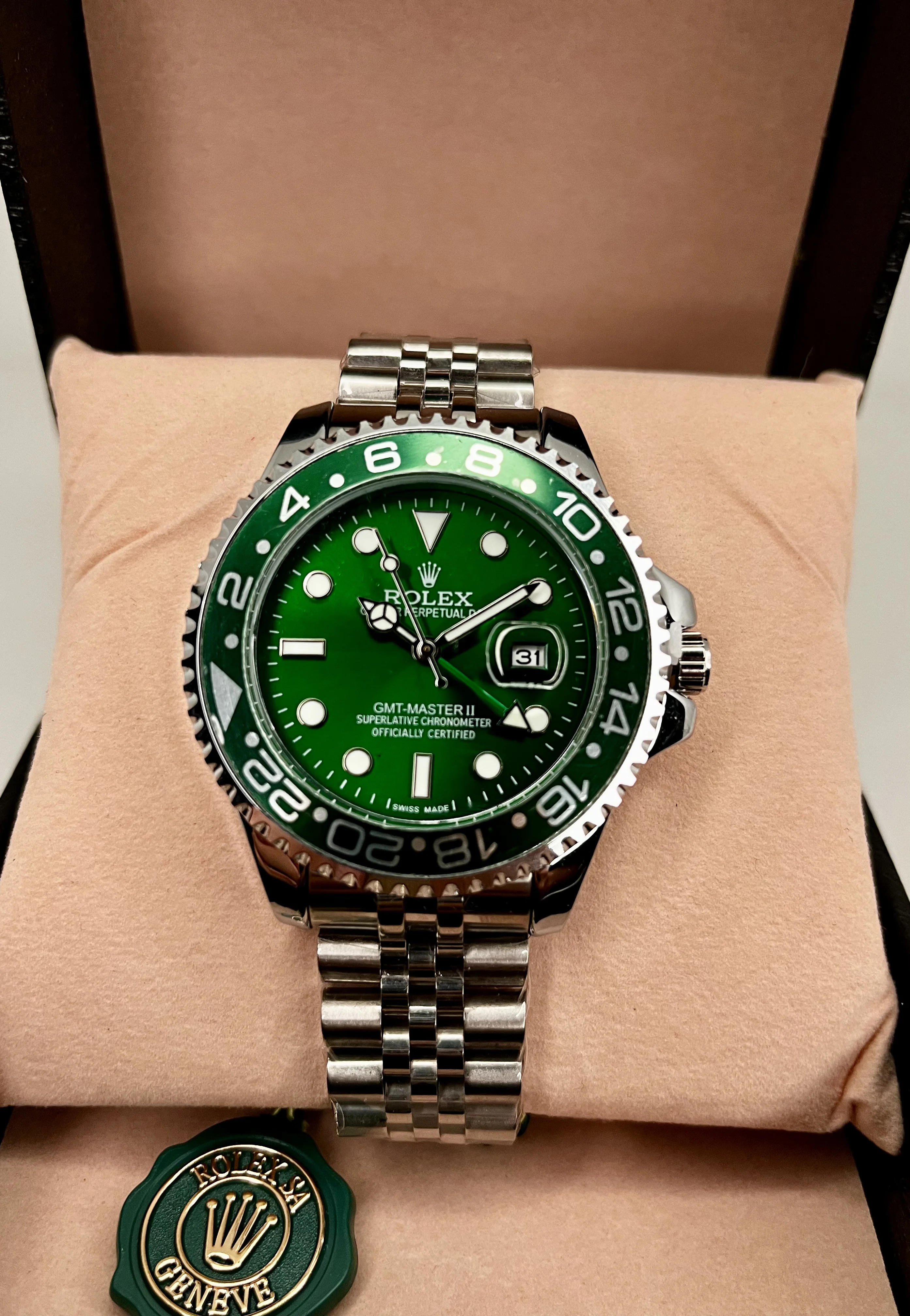 ROLEX GMT-MASTER II GREEN + Boite
