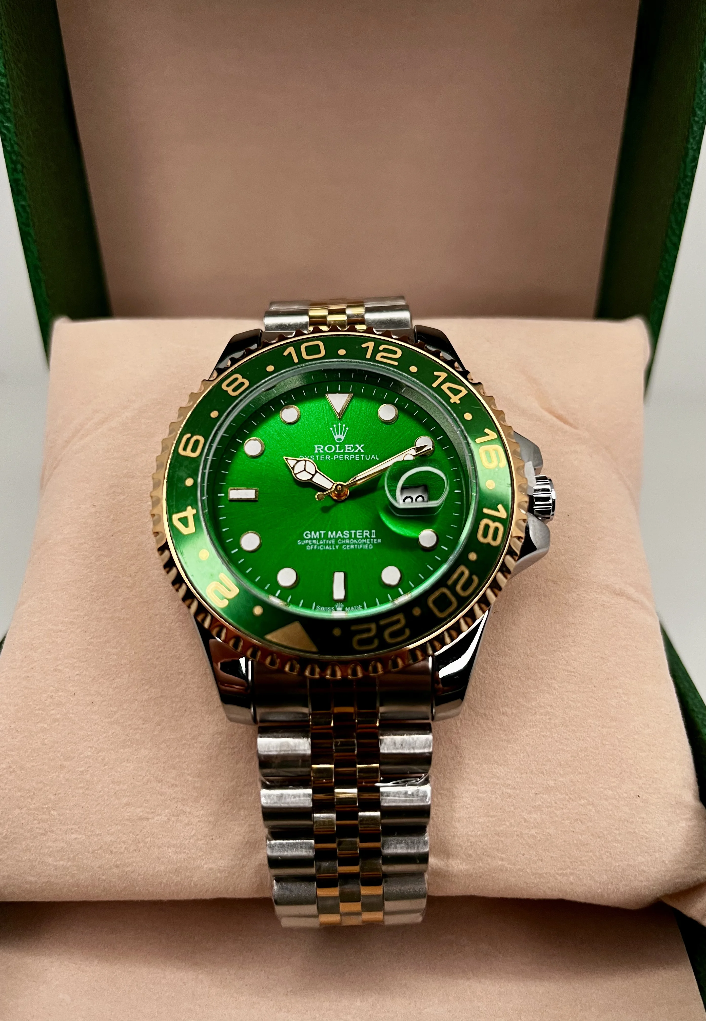 ROLEX GMT-MASTER II Green/Gold + Boite