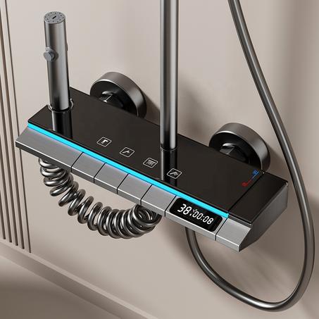 دوش Piano LED من Bricoluxury – فخامة التقنية في حمّامك