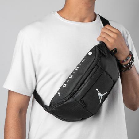 شنطة waist bag