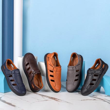 R8 صندل رجالى 1920