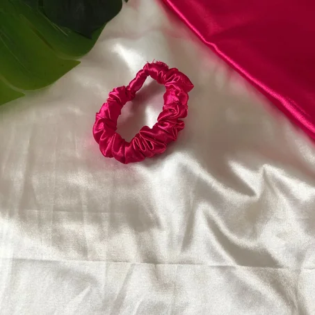 Chouchou en satin rose fushia Mini