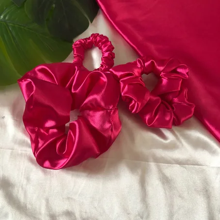 Chouchou en satin rose fushia