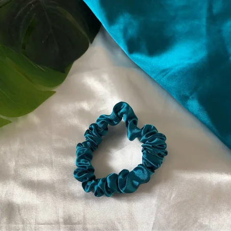 Chouchou en Satin vert turquoise Mini