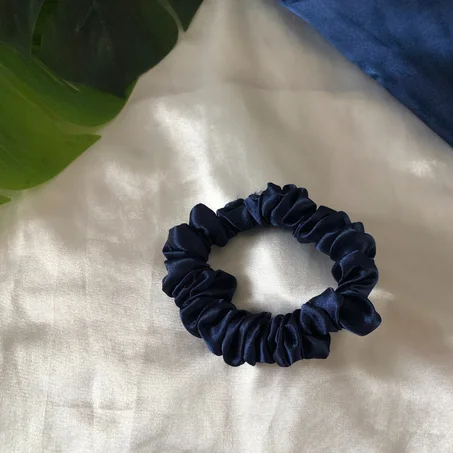 Chouchou en Satin Marine Mini