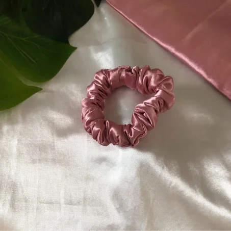 Chouchou en Satin Rose Mini