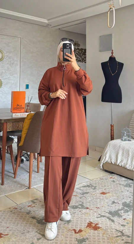 طقم رياضي قطعتين