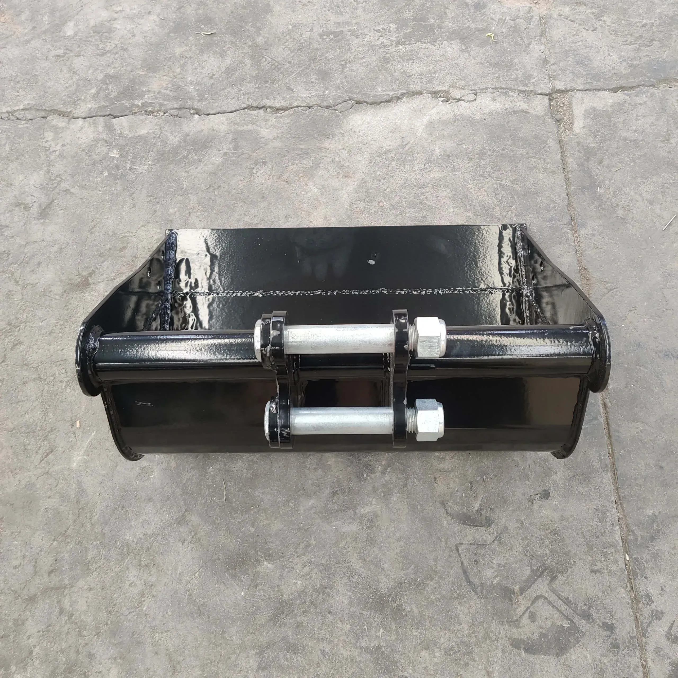 500mm Plain Mud Bucket Attachment for TYPHON Mini Excavators USA