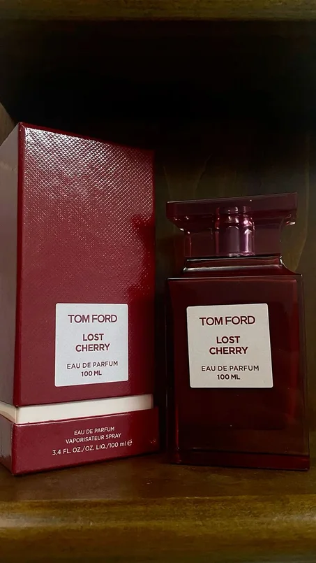 TOM FORD CHERYY