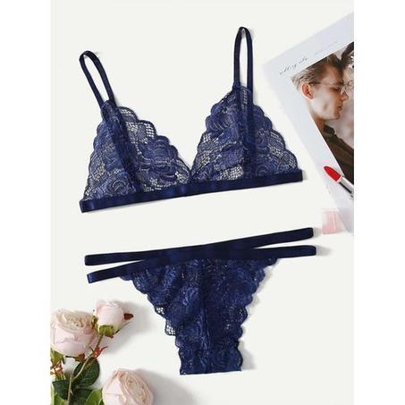 مجموعة الملابس الداخلية