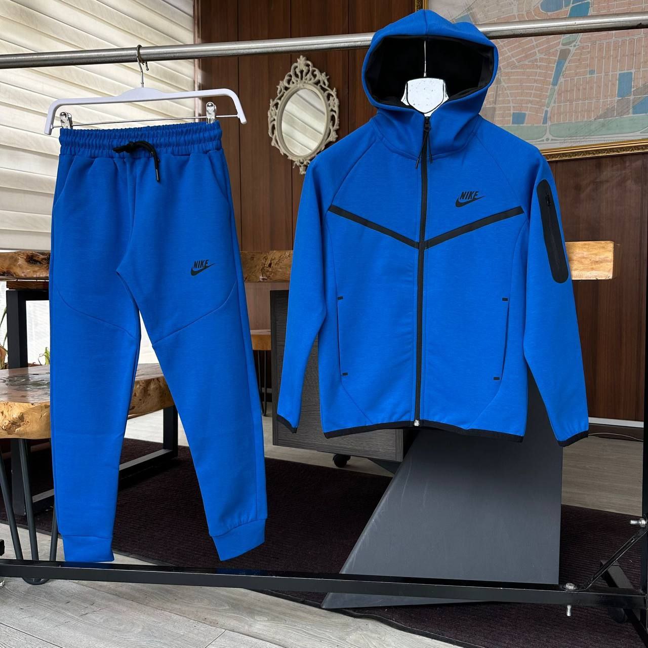 سيرفيت سبور برو Nike Tech Fleece – ستايل، راحة، وجودة فـ نفس الوقت