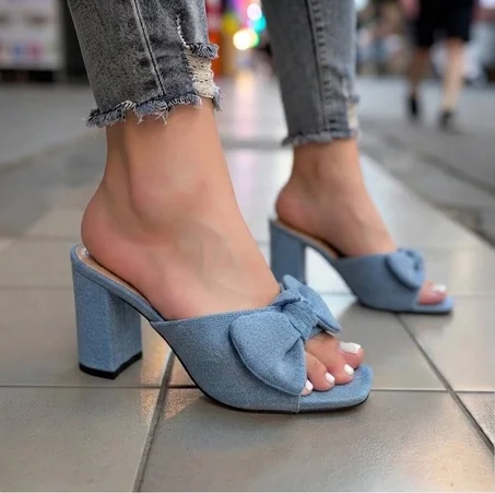Sandale/TJ طول الطالون Carré 8 CM