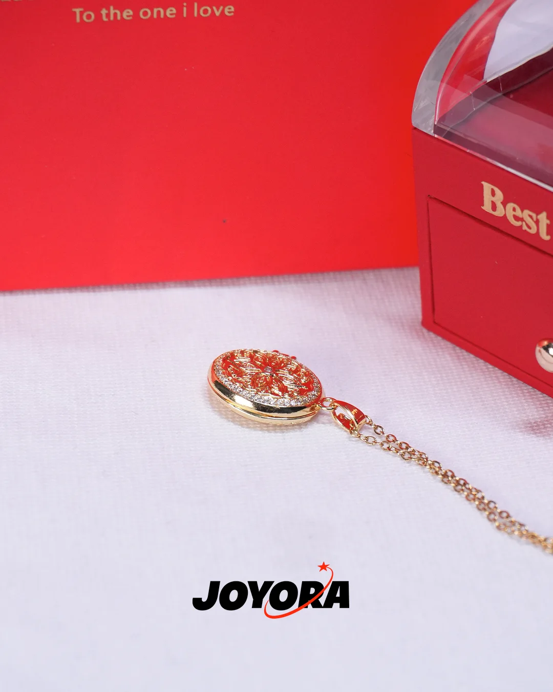Memora Necklace