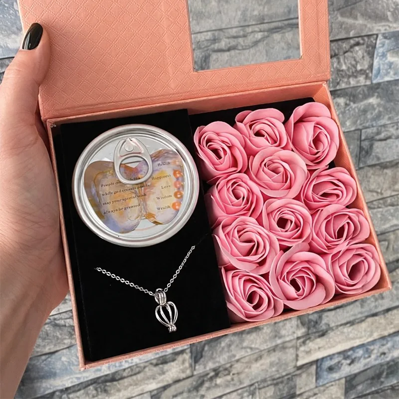 Pearl Necklace - The perfect gift for any occasion