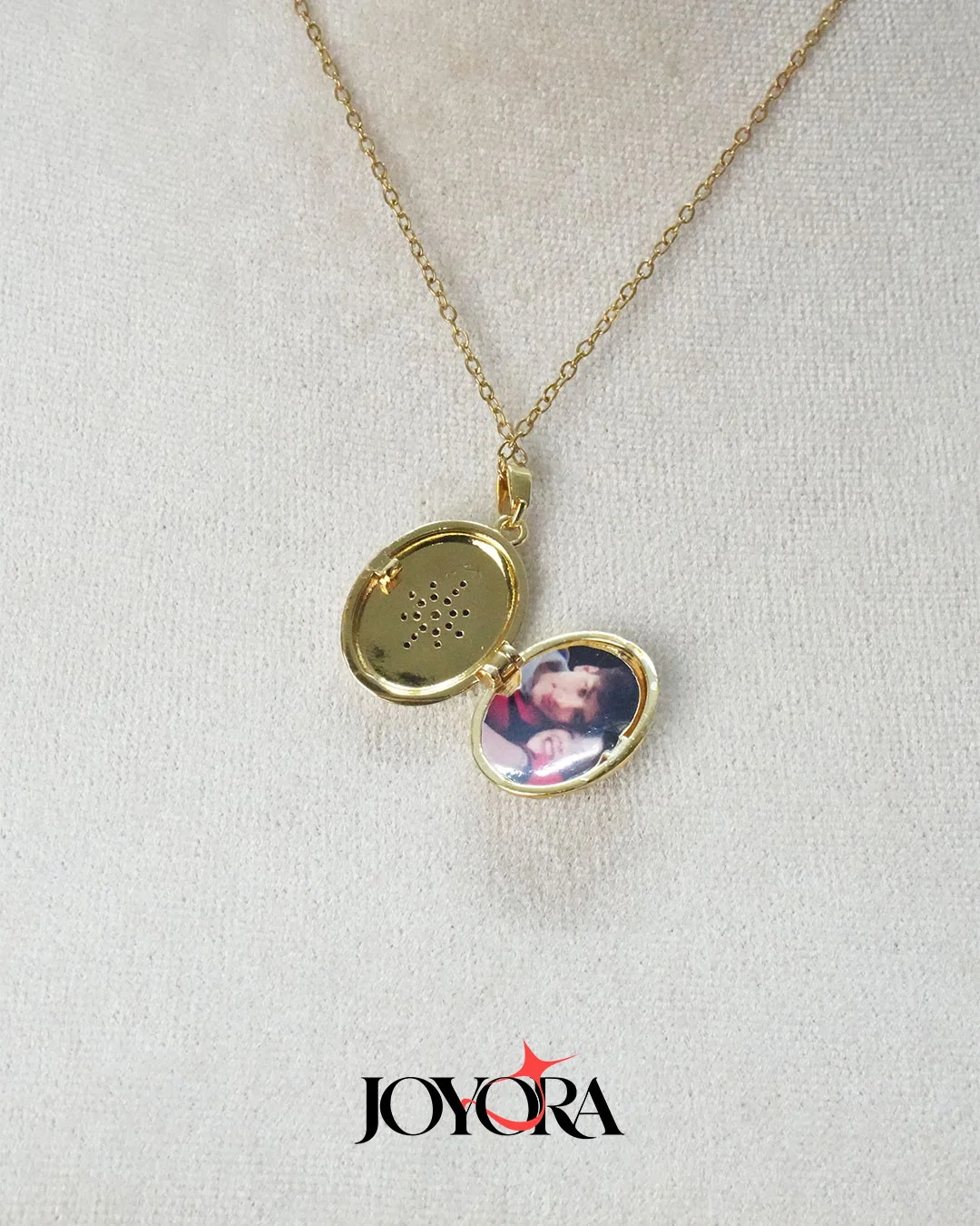 Eloria Necklace