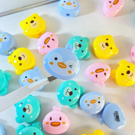 مبراة بنفسجية🌸🤍💗