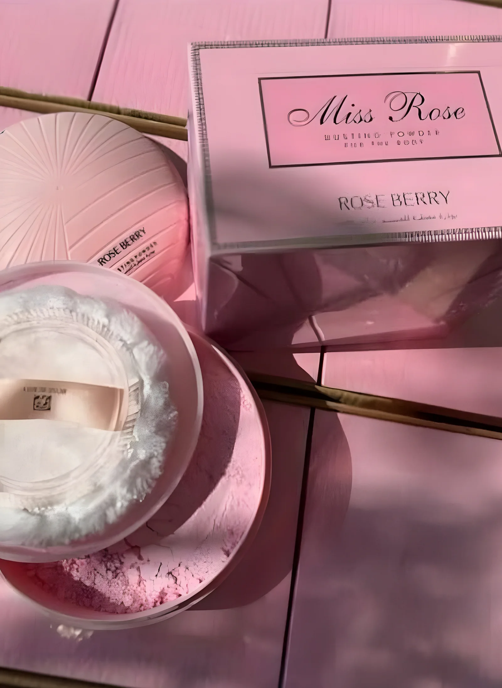 بودرة لتعطير الجسم