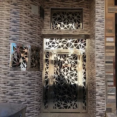 Porte Inox motif moderne Prix/m2