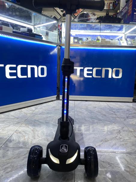 سكوتر كهربائي