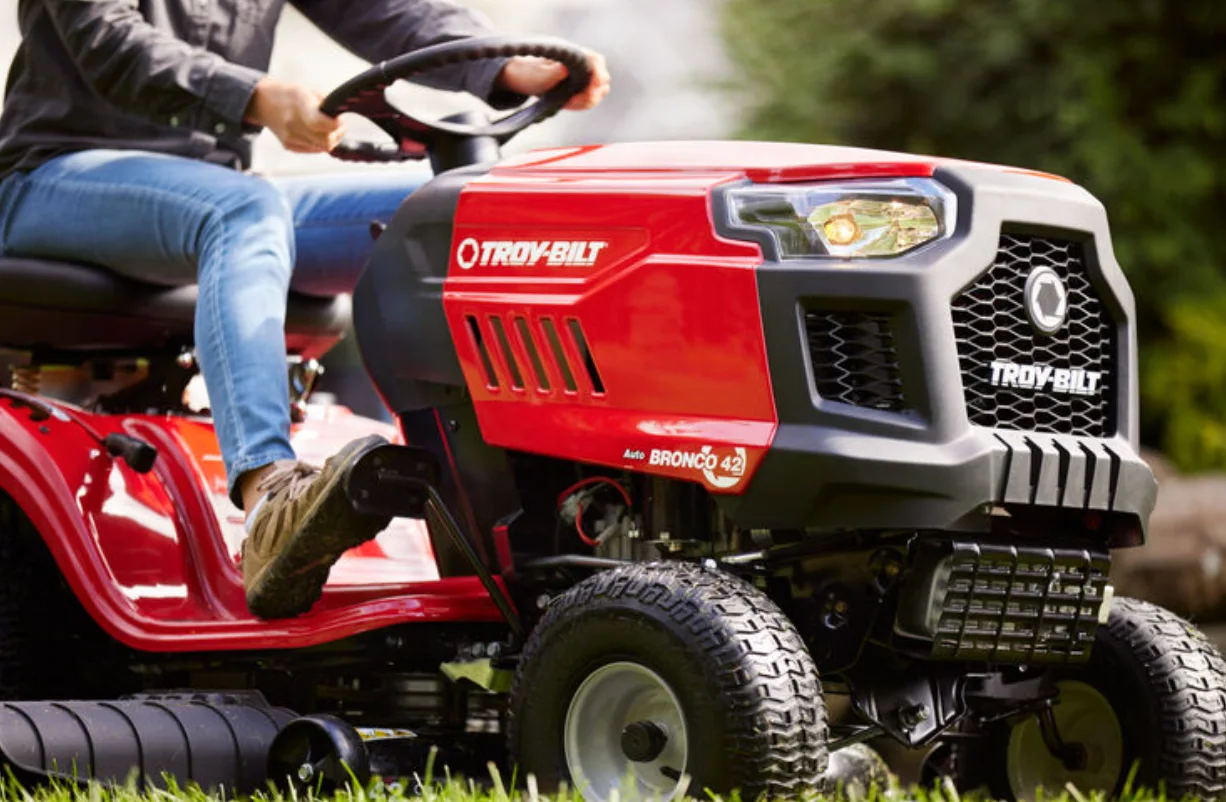 Troy-Bilt Bronco 46 Riding Lawn Mower | 547cc | 46