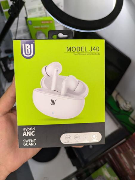 airpods Pro J40