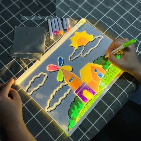 ‏Tableau LED éclairé avec 7 stylos colorés pour le développement de la créativité