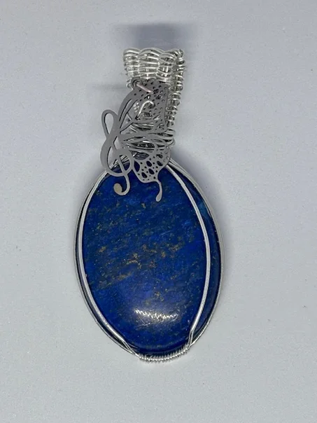 Pendentif en lapis-lazuli - vol en liberté musicale
