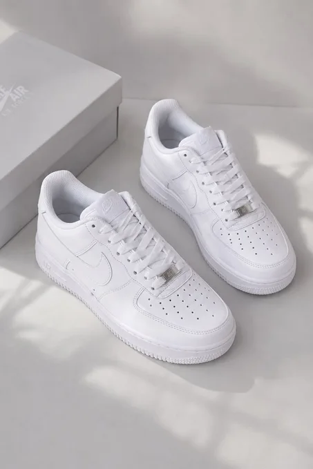 NIKE AIR Force 01