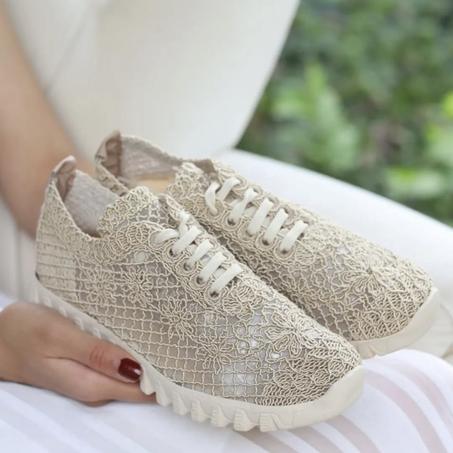 حذاء نسائي ( REF 02 )