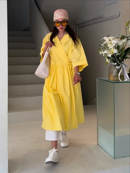 Robe élégante ceinturée Jaune - Style raffiné