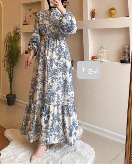 Robe bleu fleurie
