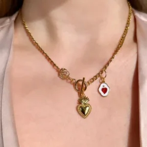 Nos colliers-القلائد