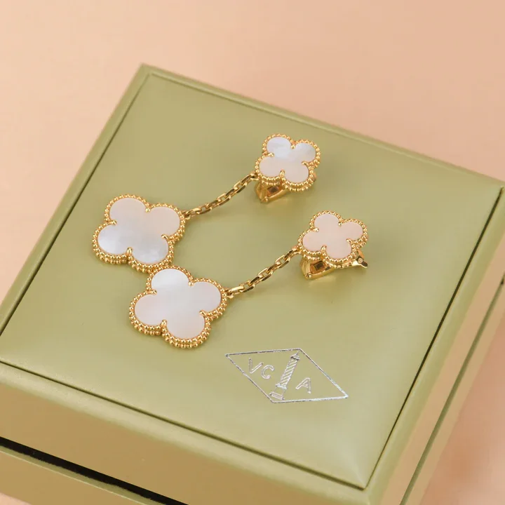 Boucles d'oreilles en acier inoxydable | حلقات أذن من الستانلس ستيل