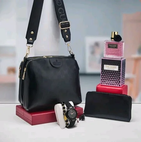 باك مكون من 7 قطع