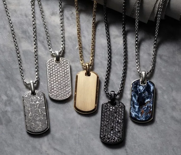 Collier pour hommes