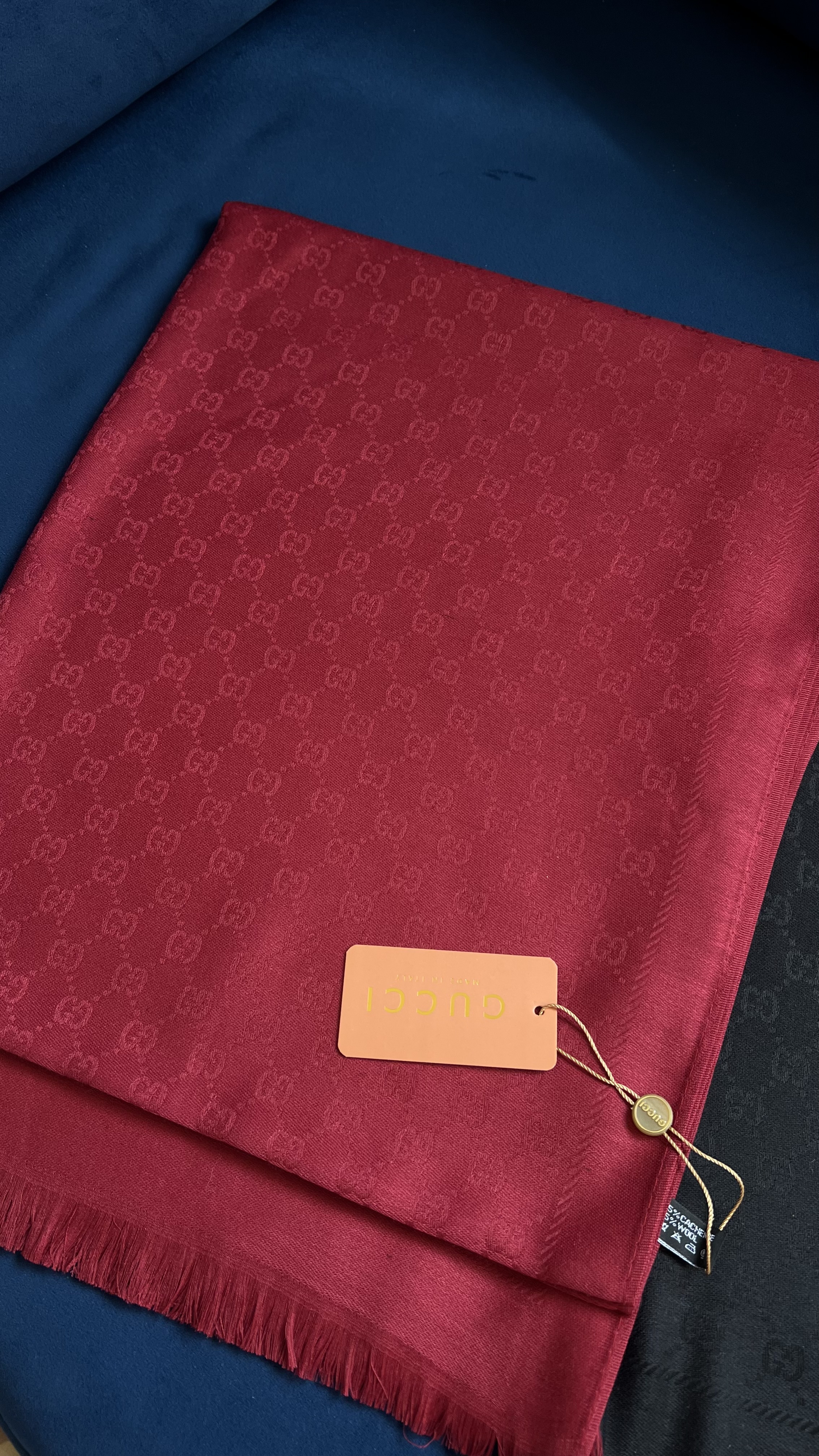 Écharpe grenat Gucci