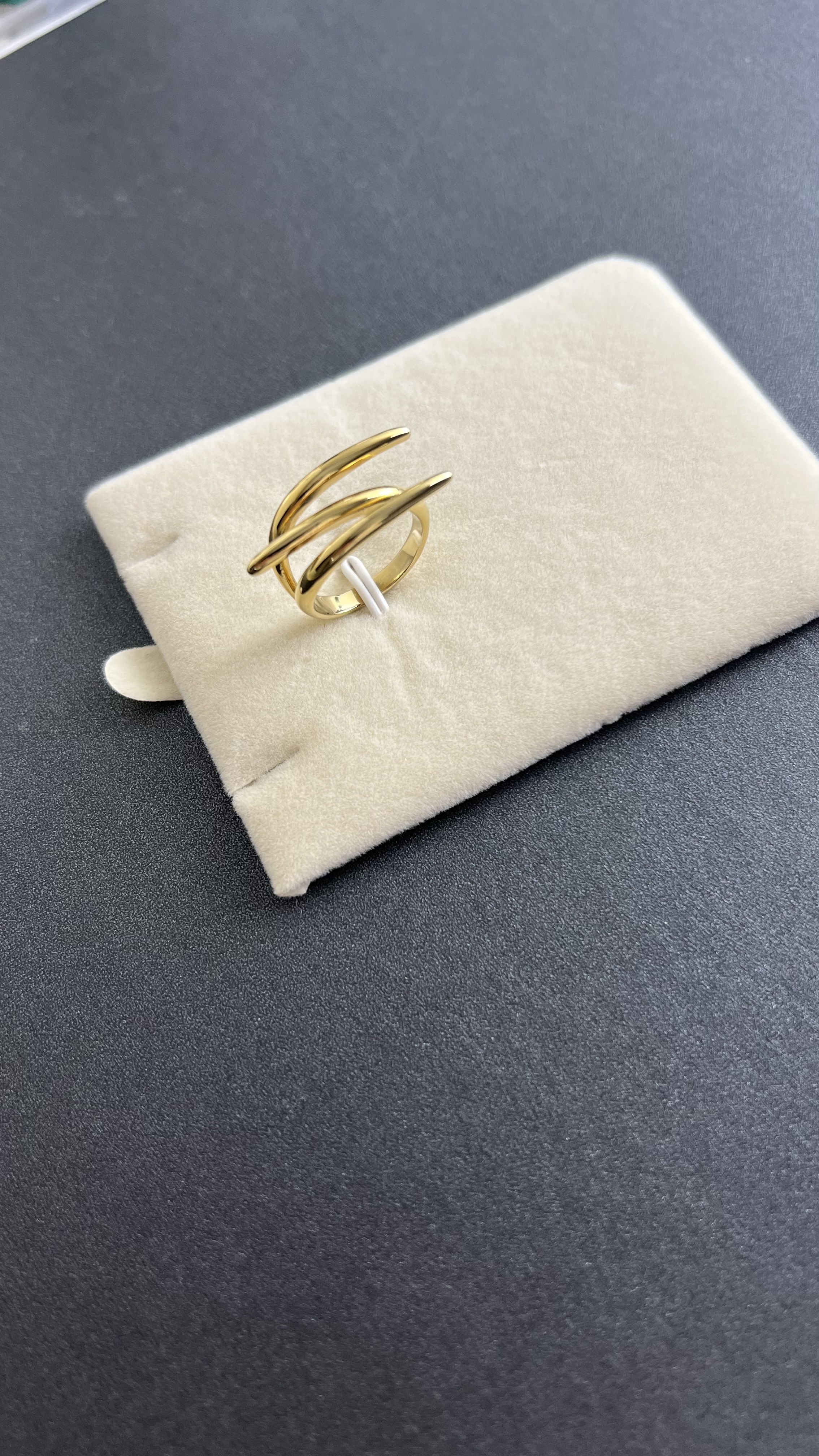Bague ajustable en haut