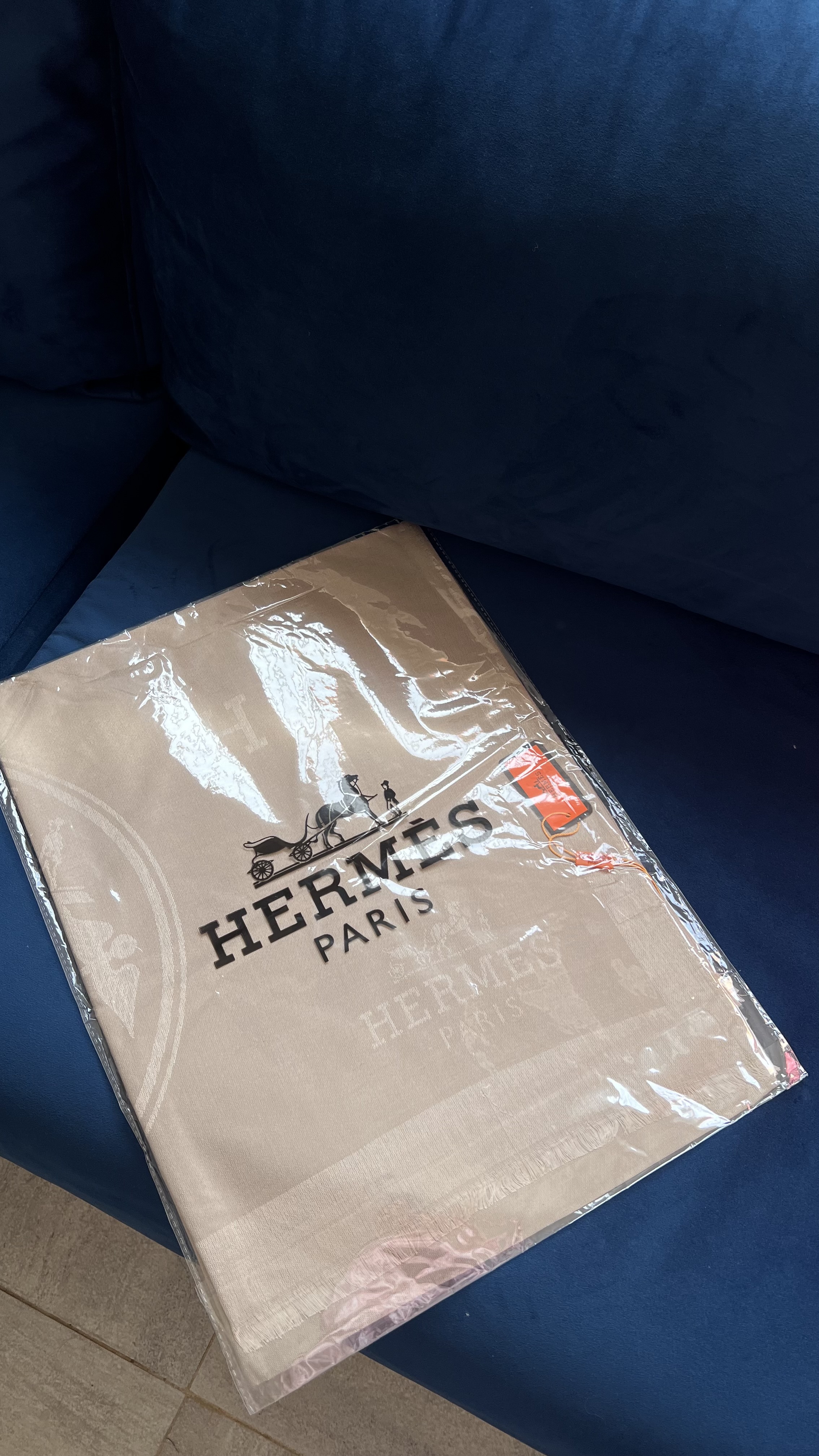 Écharpe Hermès gris