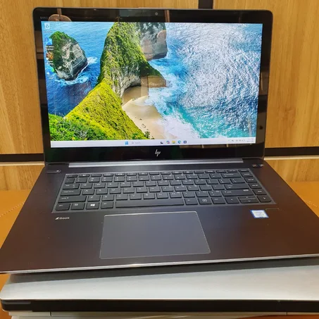 Hp ZBook studio G4 256gb