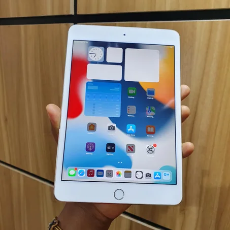 Apple iPad Mini 4th Generation 64gb
