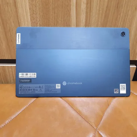 Lenovo Chromebook Duet 5 13'3-inch 64gb