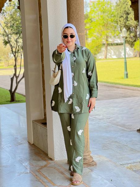 أنصومبل بأفخم أنواع التوب ثوب لولان مطروز