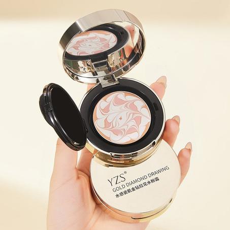 كريم أساس مفتح ومخفي للبقع