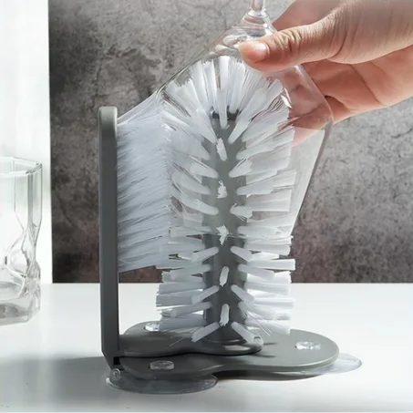 فرشاة تنظيف الكؤوس