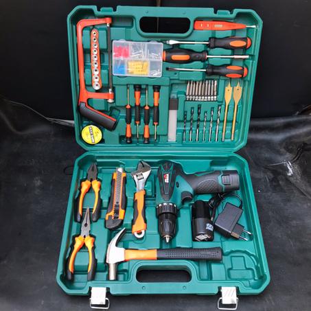 حقيبة من معدات العمل