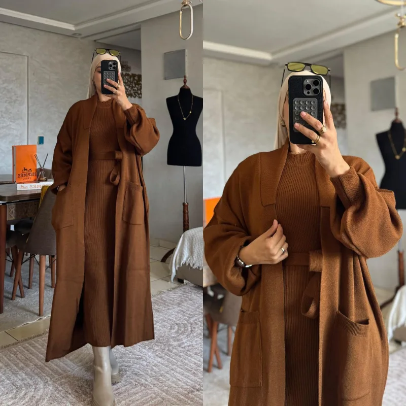✨ Ensemble Robe + Kimono – أناقة شتوية بلمسة فخمة