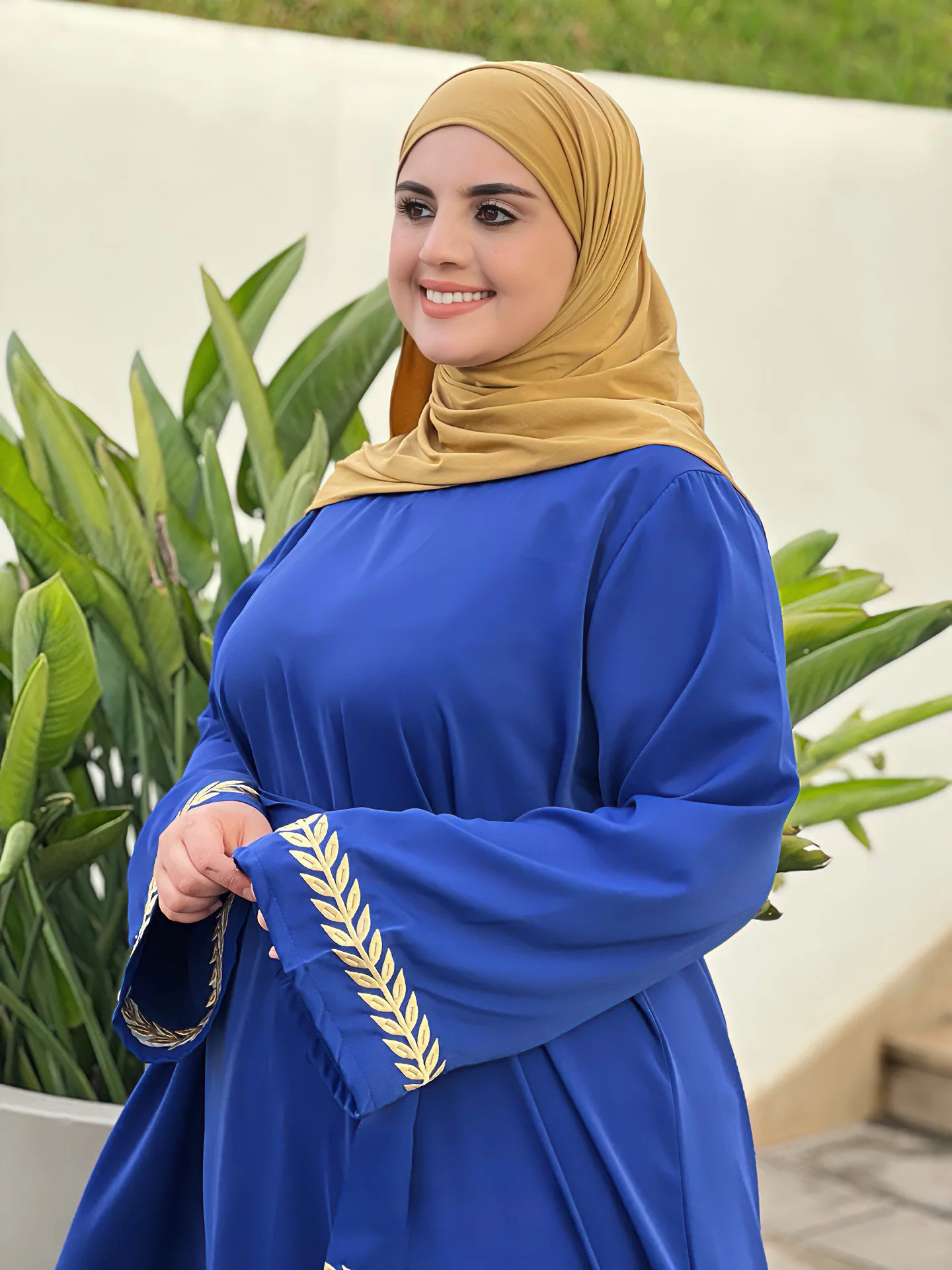 ✨ كسوة  بطرزة راقية أنيقة – إطلالة محتشمة بلمسة عصرية